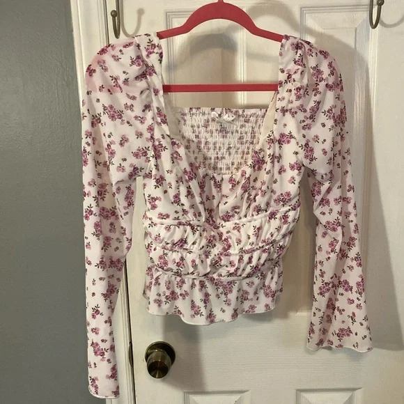 Kirious White Cream Ruched Bell Sleeve Blouse Size M - Picture 1 of 3